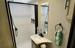 Lou's "Class C" Quest-New/Turn Key RV Rental