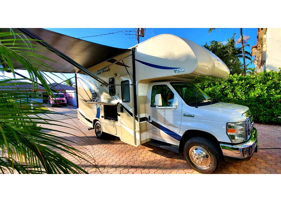 Class C Motor Home rentals in Wellington