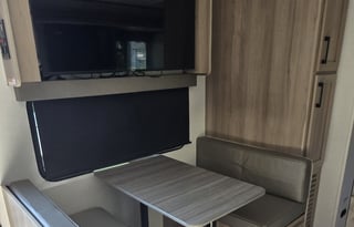 PET FRIENDLY FAMILY RV RENTAL