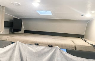 FLASH SALE 2021 CLASS C RV