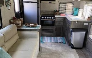 2019 Coachmen RV Apex - Casual Comfort