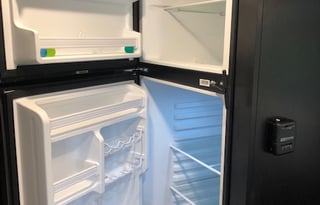 Perfect Family Get-Away 2021 Wolf Pup 17JG with Bunks