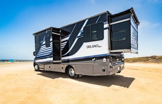 C6 *NEW* 2023 Mercedes Luxury Delano w/StarLink