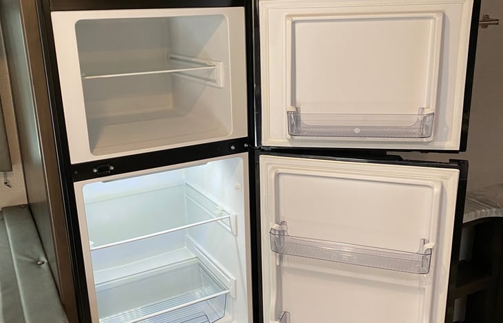12V 8 cu. ft. Refrigerator