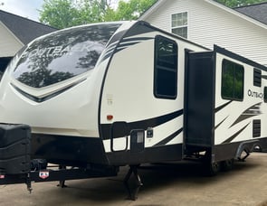 Keystone RV Outback Ultra Lite 221UMD
