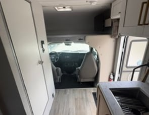 Thor Motor Coach Four Winds 19Z
