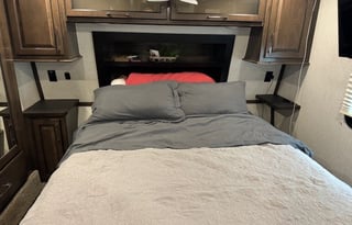 2020 Dutchmen Triton3915 Toy Hauler