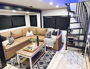 Forest River RV Wildwood Heritage Glen ROOST43