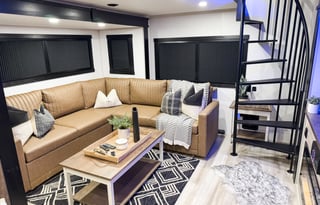 Roost 43 5th Wheel - A luxury house on wheels