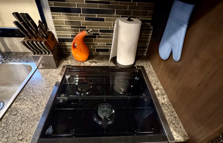 Gas Stove and Knife Set