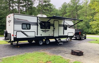 Fully Loaded Camper made for a Glamper!