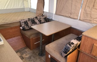 2010 Rockwood 1640LTD Popup, Small but Spacious!