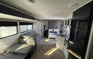 Adventurous 2023 Keystone Hideout: Sleeps 8