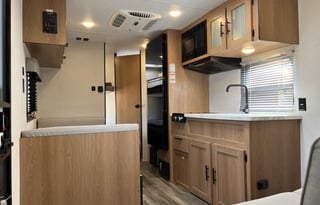 2024 New Forest River Prime Time Avenger Sleeps 6