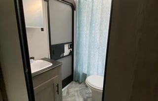 Chad & Janelle’s Mobile Memory Maker