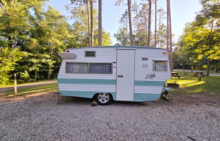Wanda: 1969 Shasta 1600 Loflyte