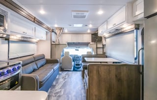 2024 Gulfstream 32ft W/ BUNKS