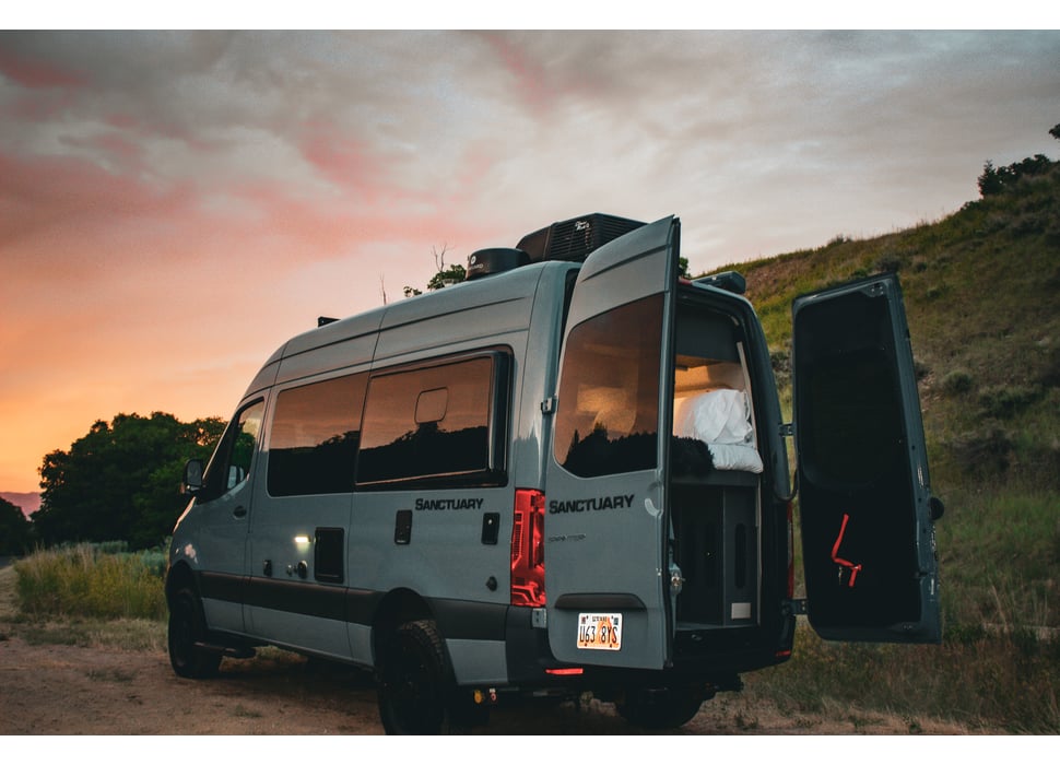 Class B Camping Van rentals in Lindon