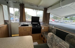 26' Popup Camper Big Enough for 6 - 2 King Beds