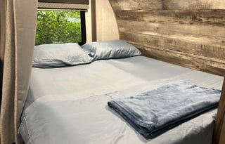 Great Family Getaway w/ Bunks.  Sleep 8.