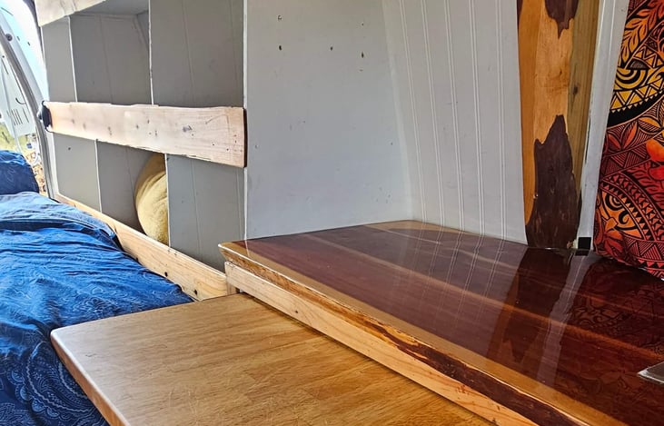 Butcher Block slide out cutting board