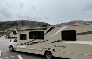 2017 LIKE NEW Winnebago Minnie 31K Sleeps 8!