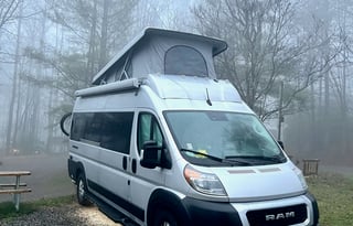 Luxury Camper Van for 6!