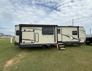 Forest River RV Rockwood Ultra Lite 2906BS