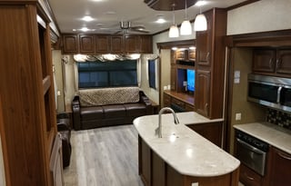 2015 Palomino Columbus - 4 Slides!!