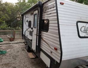 Coachmen RV Clipper Camping Trailers 17bh