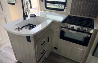 NEW 2026 Coachmen Catalina Legacy Edition 273DBH