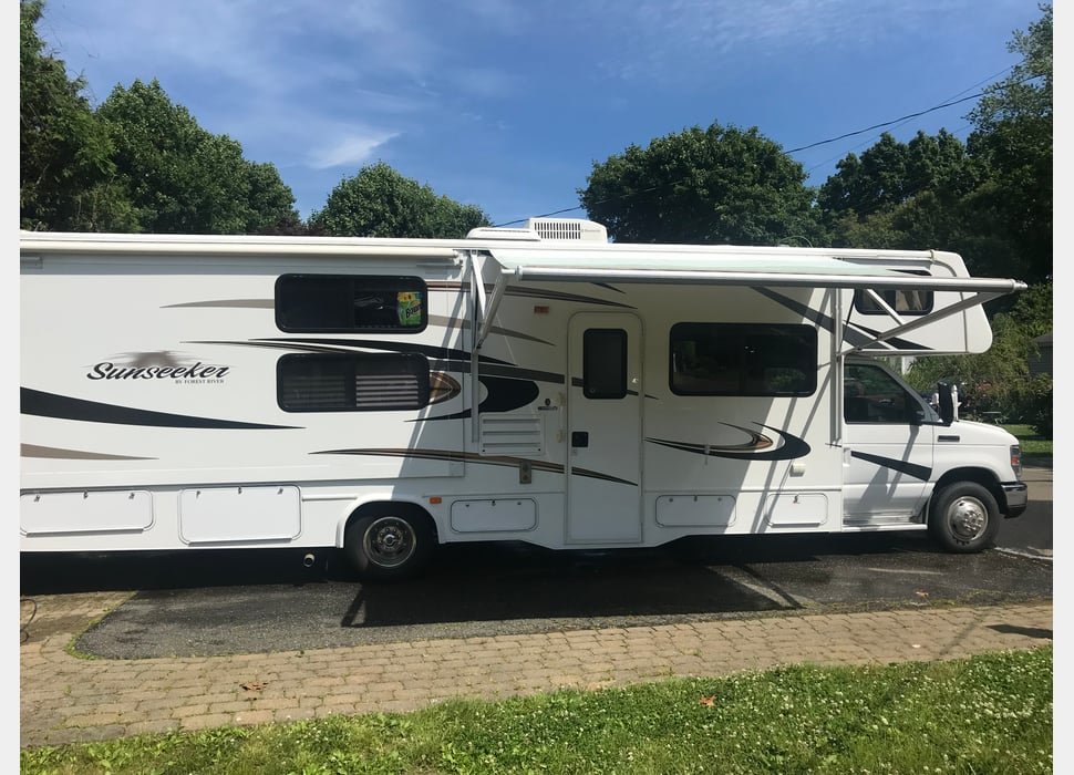 Class C Motor Home rentals in Southampton