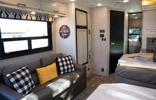 Entegra Odyssey 31F: The Ultimate Luxury Motorhome