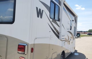 Suite RV Rentals | CLEAN | Family & Pet Friendly!
