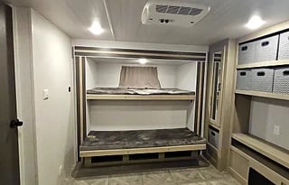 Fireside RV's FR Salem Platinum 31KQBTS Bunkhouse
