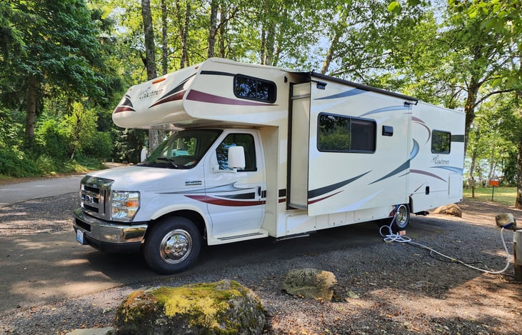 1 kitchen  slide out