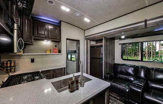 AGA 7 -	2019 Heartland Torque T322