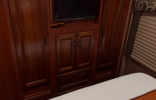 Adventure Ready RV | Sleeps 10 | Backup+Side Cams|