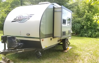 How about a weekend adventure, why tent when you can stay in this easy to tow RPOD, packed with all the essentials!