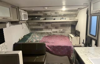 2022 Dutchmen RV Coleman 17B