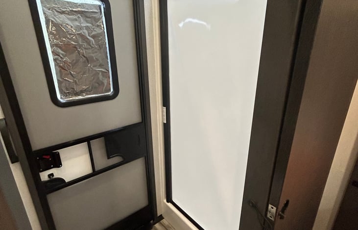 Bathroom 2 w/ Shower