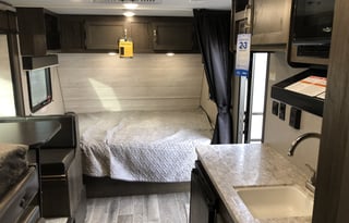 The Nomad's Nest, Sleeps 4 (Free Insurance)