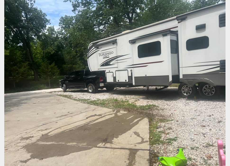 Fifth Wheel rentals in Pacific