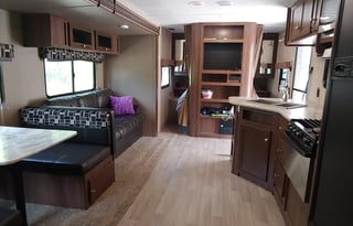 2017 Dutchmen RV Coleman Lantern Series 263BHWE