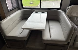 2021 Class A Georgetown Bunkhouse w 2 Bathrooms