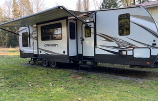 Keystone Carbon Toy Hauler