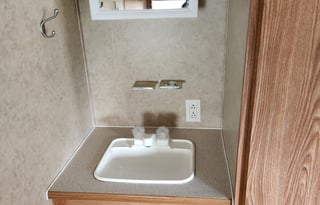 2006 Gulf Stream RV Travel Trailer Cavalier