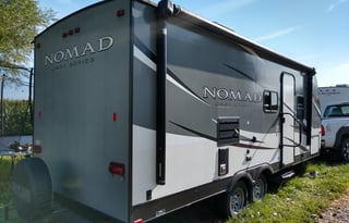 Nomad - a beautiful retreat - "RIGGS"