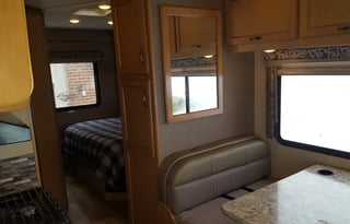 2017 Thor Motor Coach Four Winds 22B