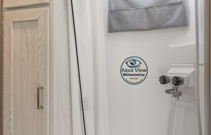 Full shower with hot and cold water.